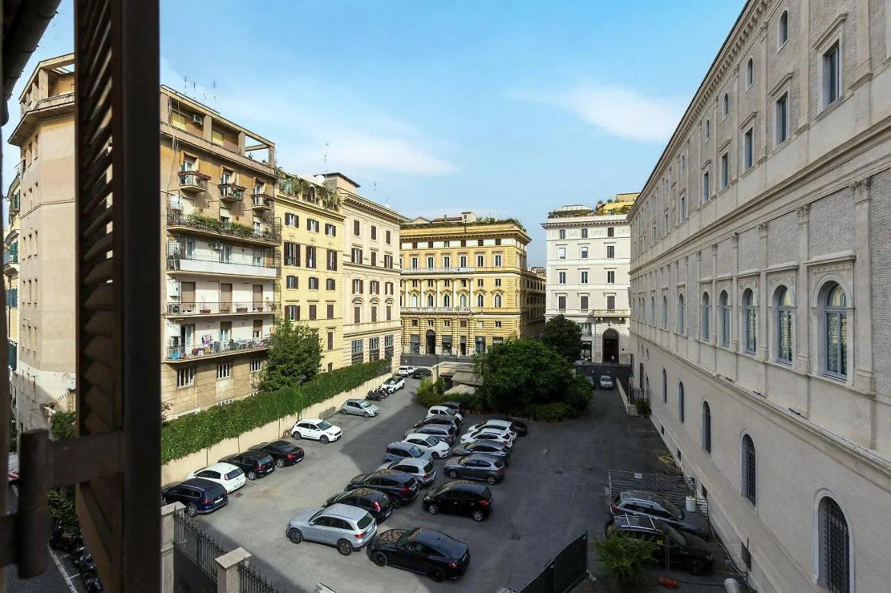 Rome As You Feel - Santa Margherita Design Apartment Italy